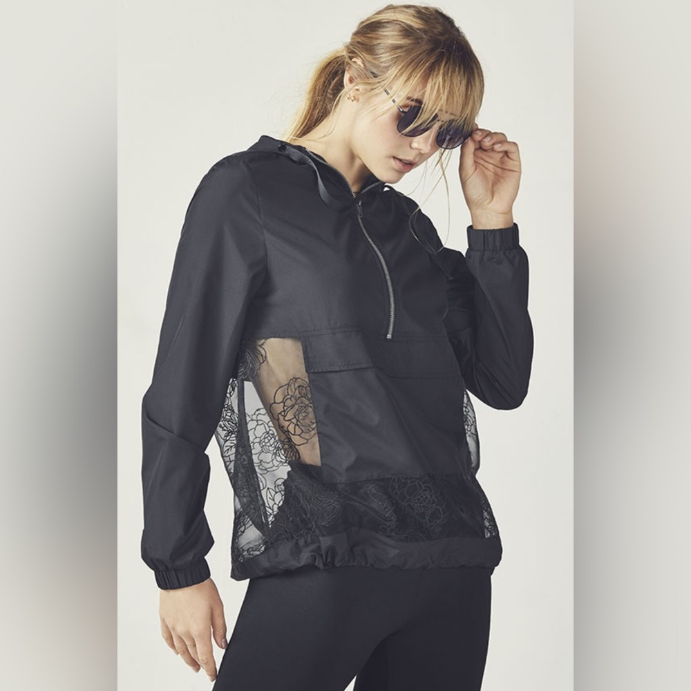 Fabletics Black Lace Athleisure Windbreaker Pullover Hoodie | Women’s Small
